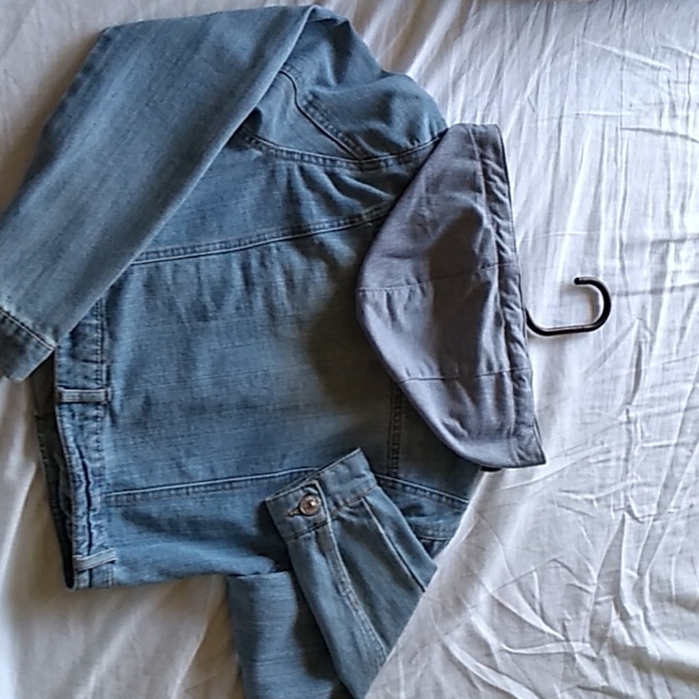 Jean jacket - Picture 4 of 7